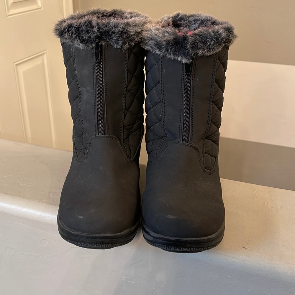Athletech snow boots